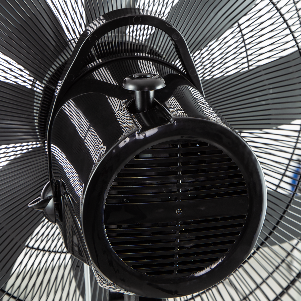 Ventilador de Coluna Britânia BVT650 Maxx Force 8 Pás 215W